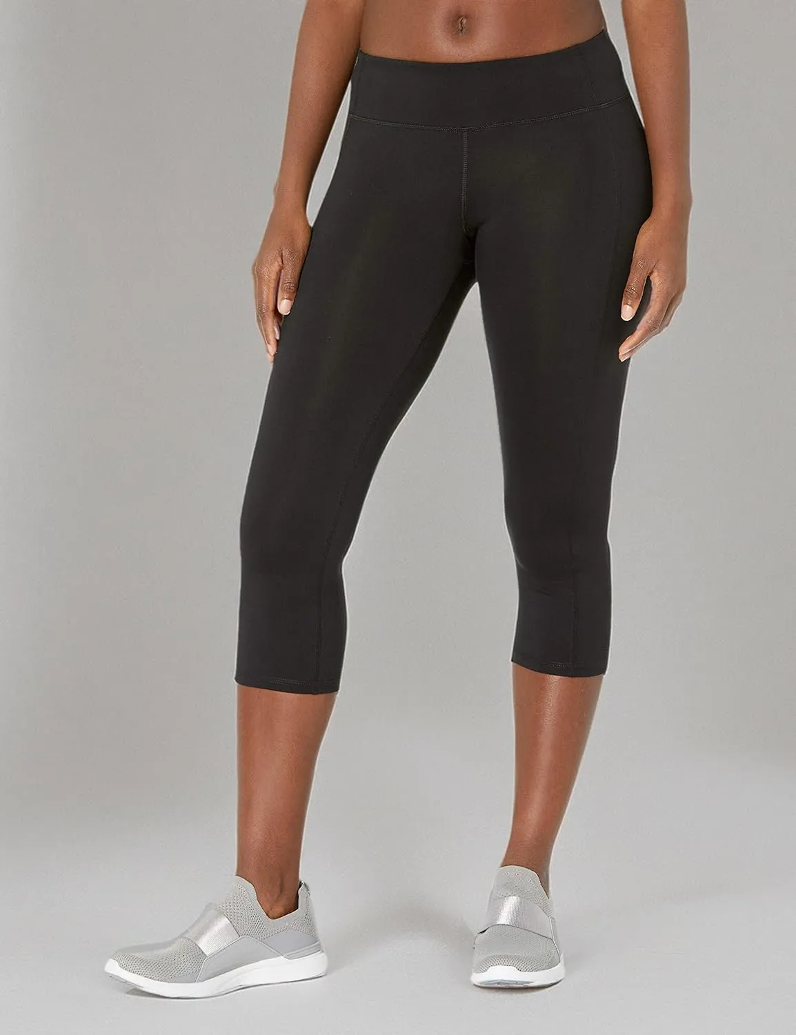 Hanes Women's Sport Performance Capri Legging