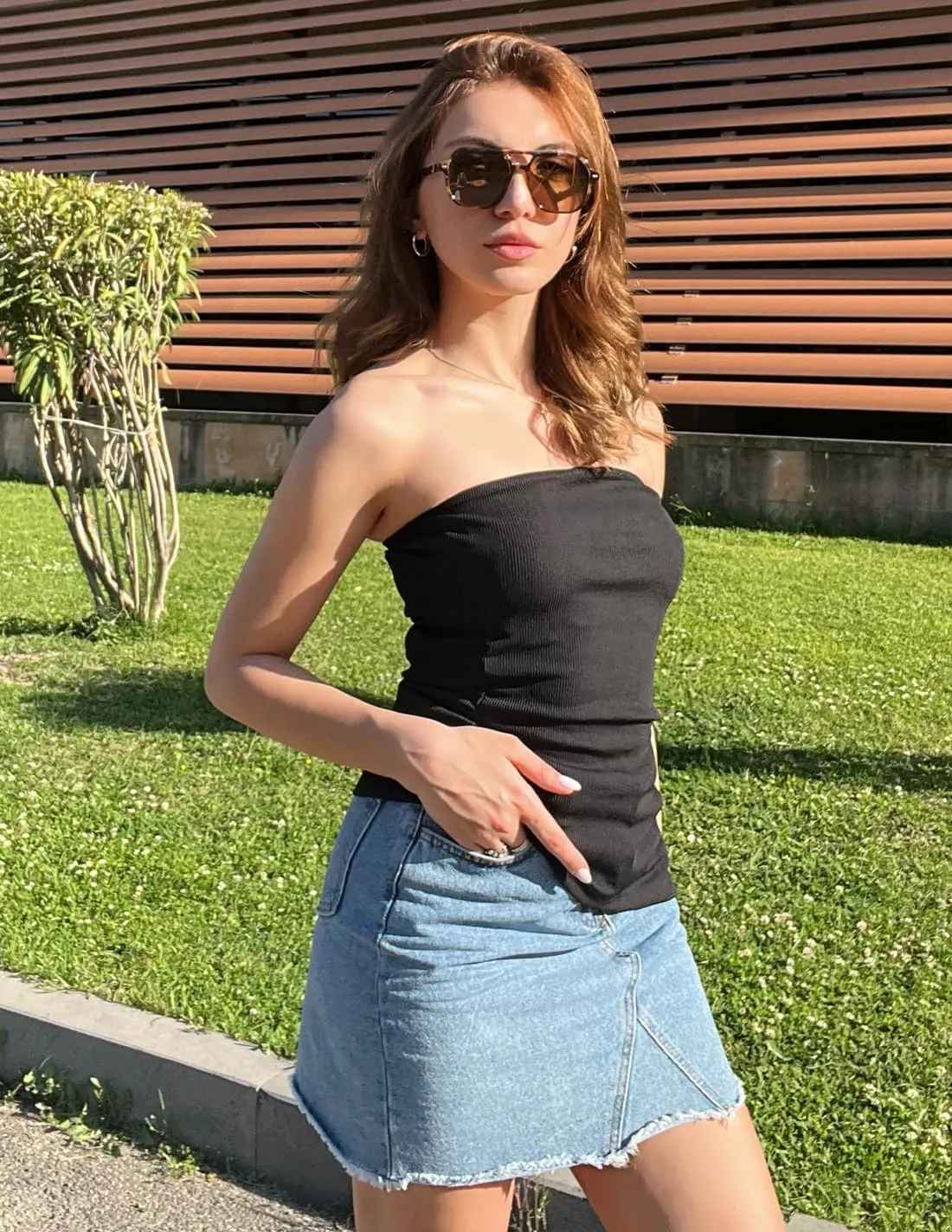 ZESICA Womens Tube Top 2025 Summer Going Out Strapless Backless Ruched Trendy Tops Asymmetrical Bandeau Outfits